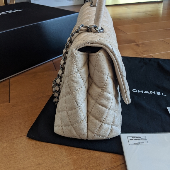 SOLD - Chanel Coco Top Handle Bag Caviar Medium - Picture 4 of 15